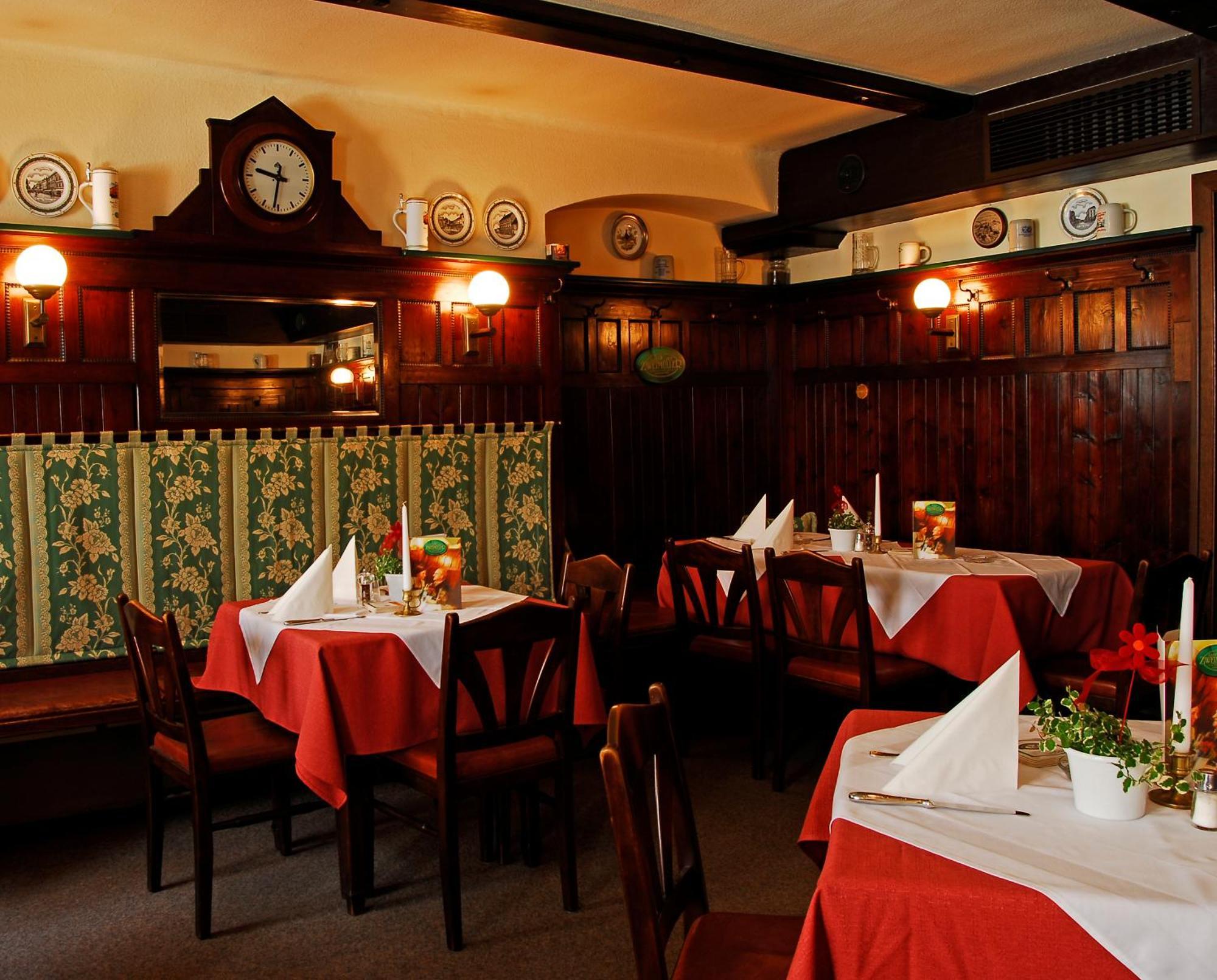 Gasthof Hotel Zweimueller Грискирхен Экстерьер фото